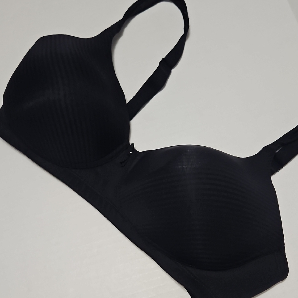 Vanity Fair Black Full Coverage Wire Free Bra Size 36D